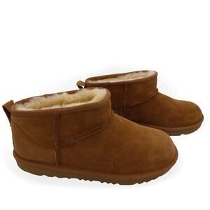 UGG Classic Ultra Mini Booties Kid Size US6 | Women's Size US 8 | Chestnut Color